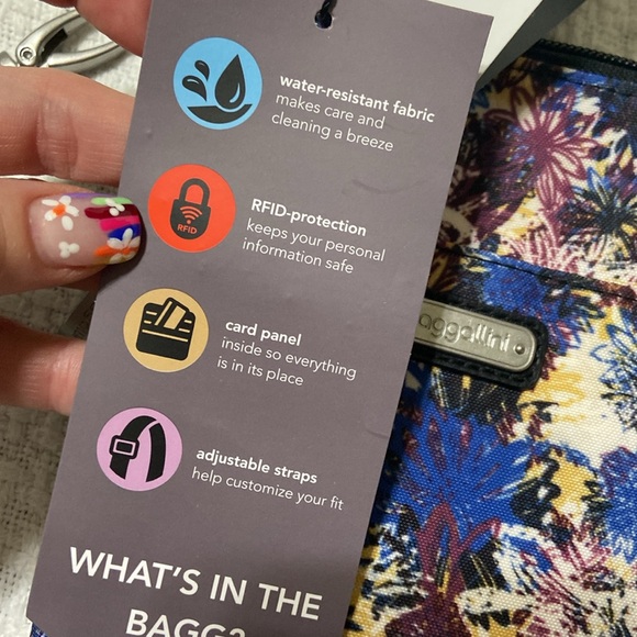 Nwt baggallini Take Two Large RFID Bryant Crossbody Bag - Picture 4 of 9